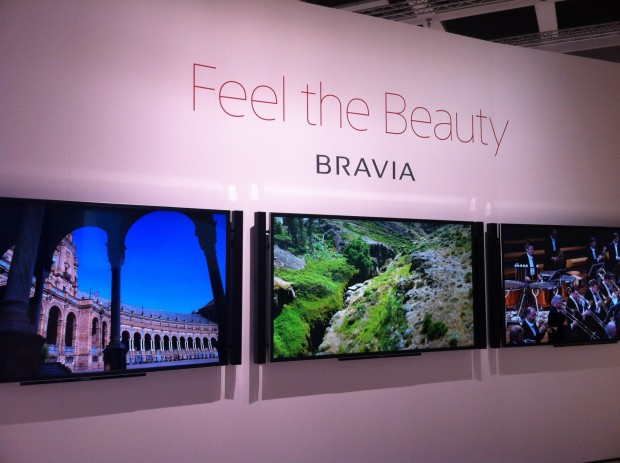 Bravia KD-84X9005 - Sony spendiert dem 4K-Fernseher einen eigenen Bereich auf der Ifa 2012. (Bild: Christian Klaß/Golem.de)